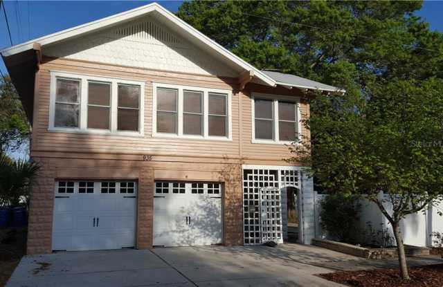 935 22nd Ave N Avenue N St Petersburg Fl Apartments For Rent