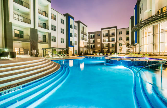 Maple District Lofts Dallas Tx Apartments For Rent