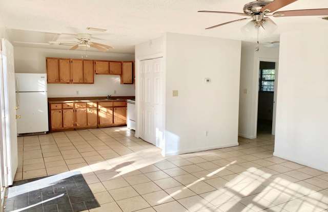 3205 Sw 26th Terrace Apt B Gainesville Fl Apartments For Rent