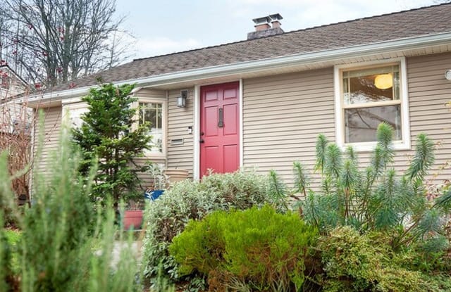 3243 22nd Ave W Seattle Wa Apartments For Rent
