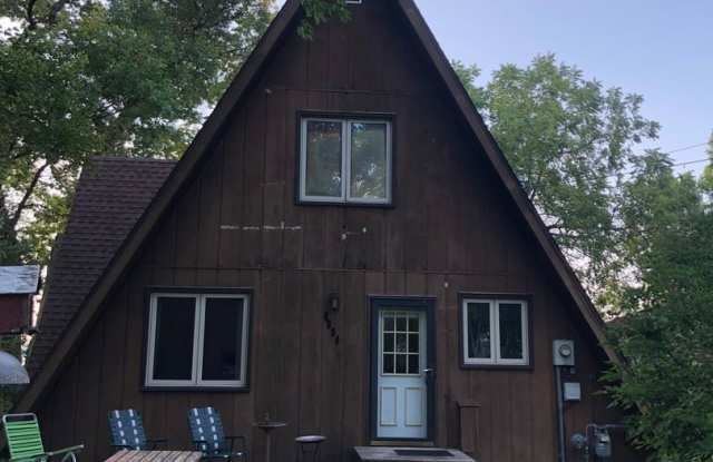 6004 Lake Edge Rd Mcfarland Wi Apartments For Rent