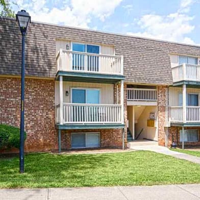 The Pines Of Roanoke Apartments For Rent