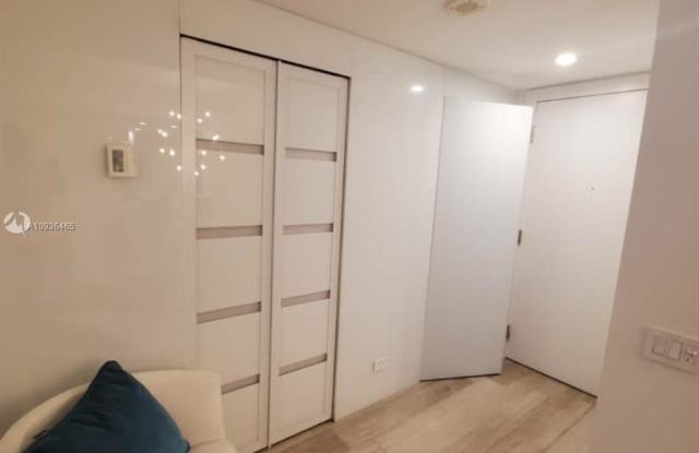 701 Brickell Key Blvd Miami Fl Apartments For Rent
