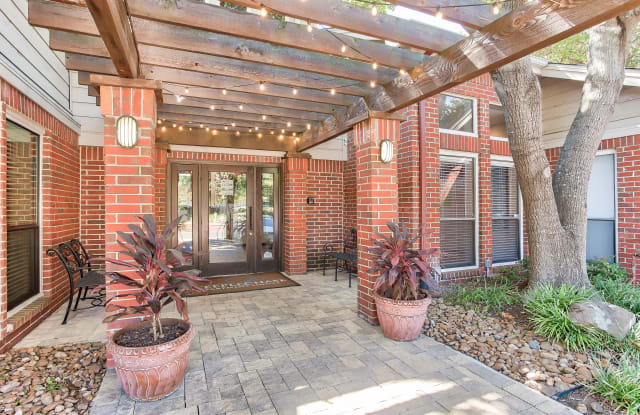Steeplechase Apartments Plano Tx Apartments For Rent