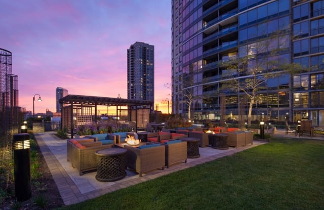 Kingsbury Plaza Chicago Il Apartments For Rent