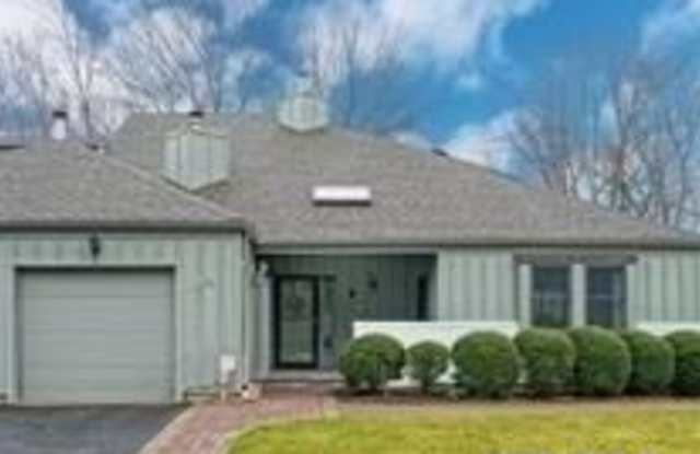 76 Rockledge Path Port Jefferson Ny Apartments For Rent