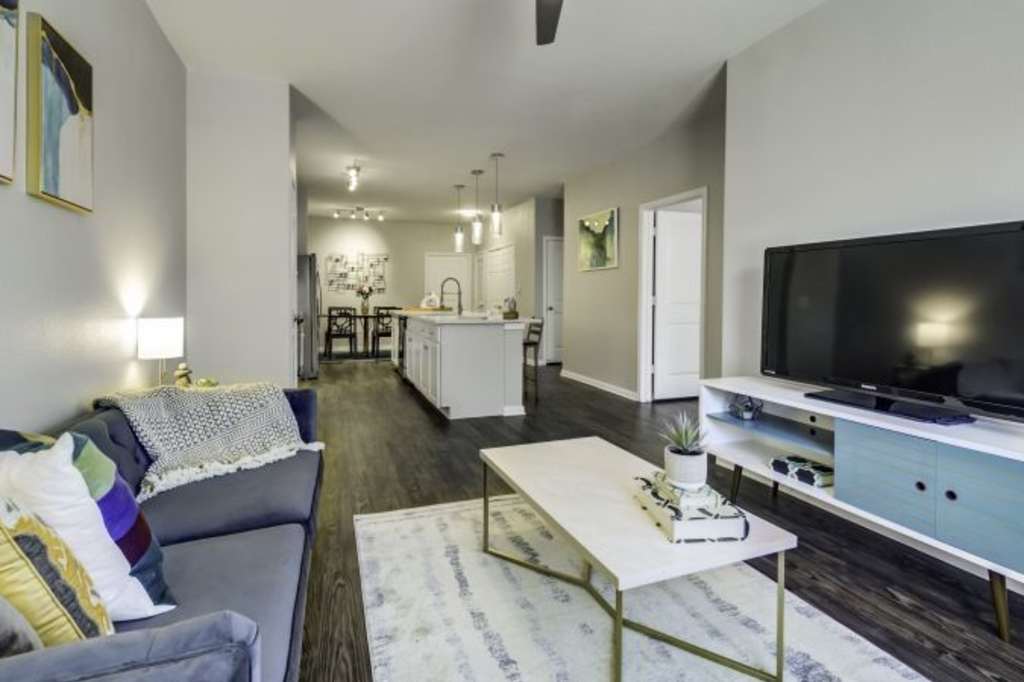 Canyon Springs At Bull Creek Austin Tx Apartments For Rent