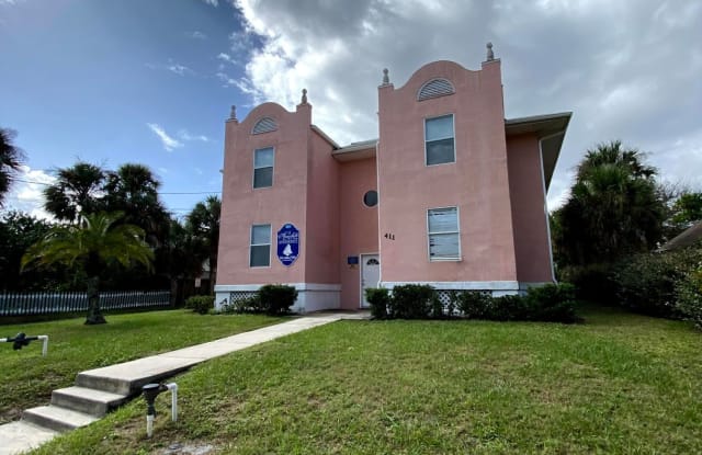 411 N Wild Olive Avenue Daytona Beach Fl Apartments For Rent