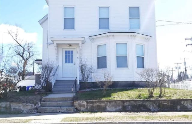 792 Grove Manchester Nh Apartments For Rent