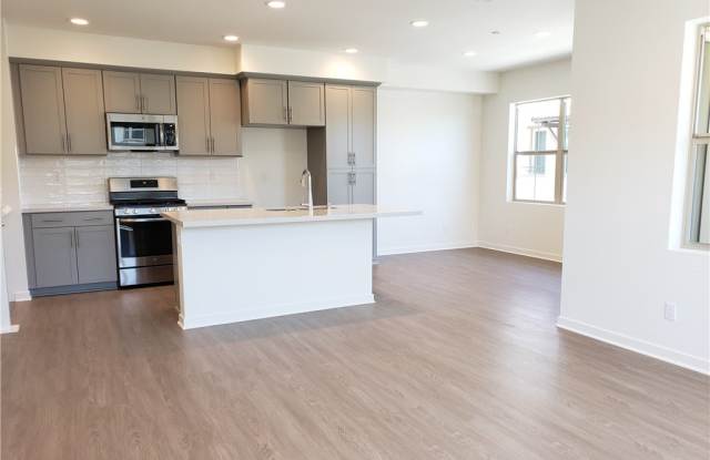 301 Limestone Lake Forest Ca Apartments For Rent
