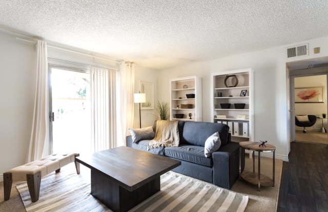 Desert Palm Village Tempe Az Apartments For Rent