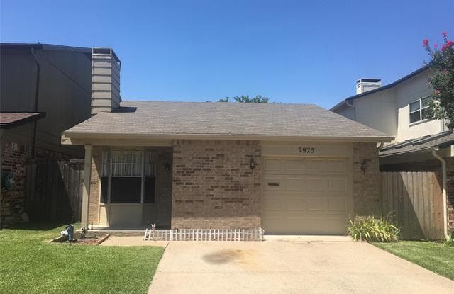 2925 Southern Cross Drive Garland Tx Apartments For Rent