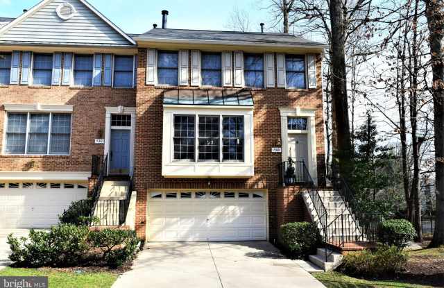 11301 Hollowstone Drive North Bethesda Md Apartments For Rent