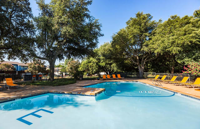 The Estara Apartment Homes Dallas Tx Apartments For Rent