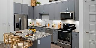 husky friendly apartments near me