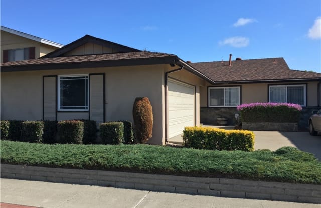 4880 Hazelnut Avenue Seal Beach Ca Apartments For Rent