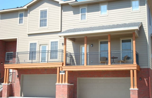 Overland Pointe Townhomes Lawrence Ks Apartments For Rent