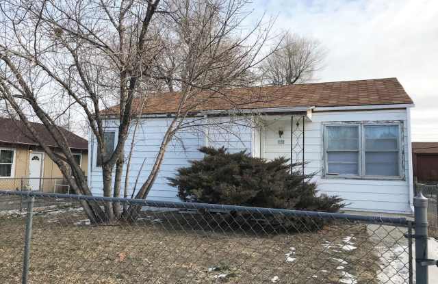 131 S 4th Ave Mills Wy Apartments For Rent