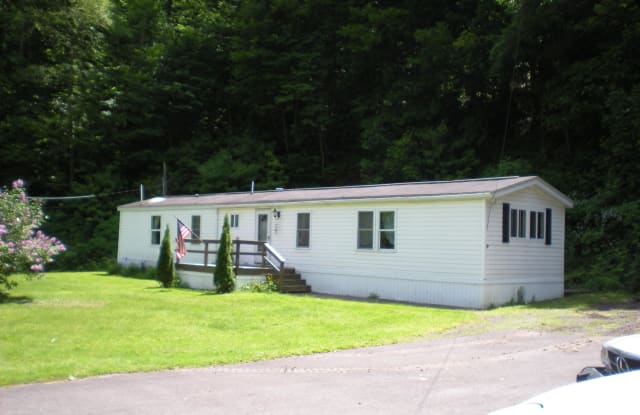 1005 Heart Lake Rd Mayfield Pa Apartments For Rent