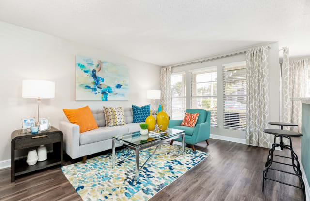 Lago Paradiso At The Hammocks