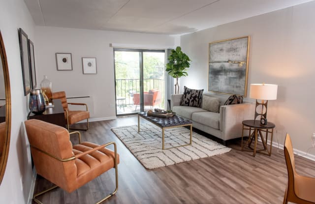 Pine Hill Apartments Wheeling Il Apartments For Rent