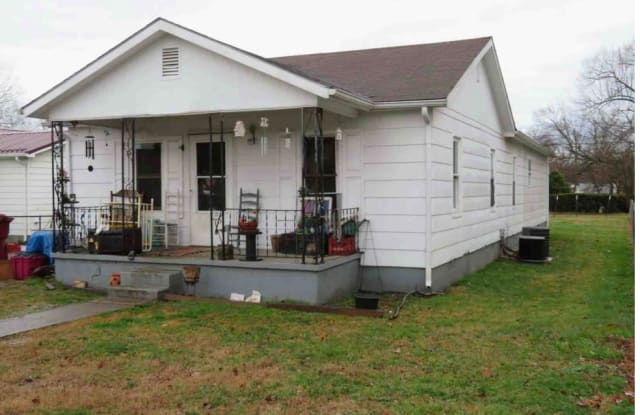 1607 East Myrtle Avenue Unit 2 Johnson City Tn