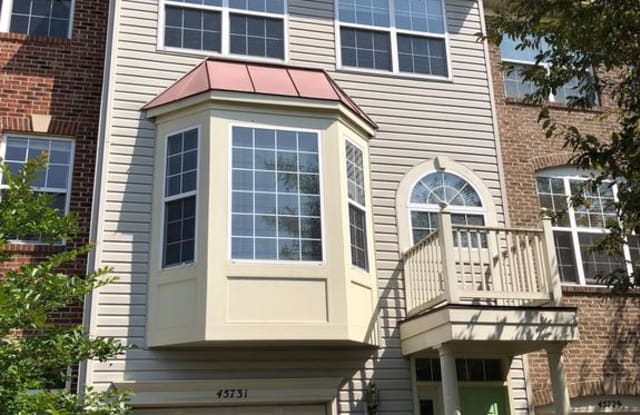 45731 Paddington Station Ter Dulles Town Center Va Apartments For Rent