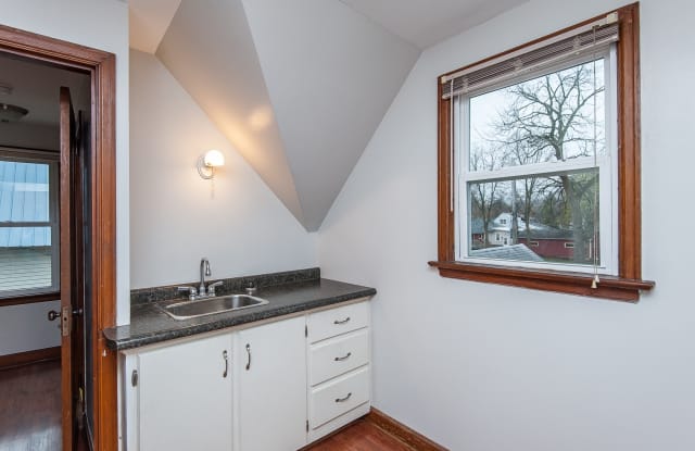 1012 4th Street Southeast 2 Rochester Mn Apartments For Rent