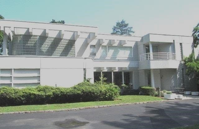 9 Steven Ln Kings Point Ny Apartments For Rent