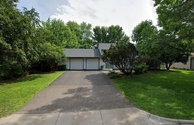 2001 Yellowstone Trl Brooklyn Park Mn Apartments For Rent