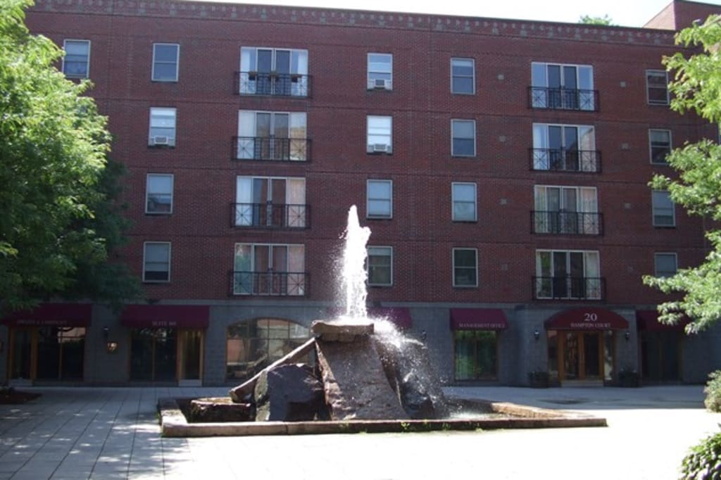 Hampton Court Northampton Ma Apartments For Rent