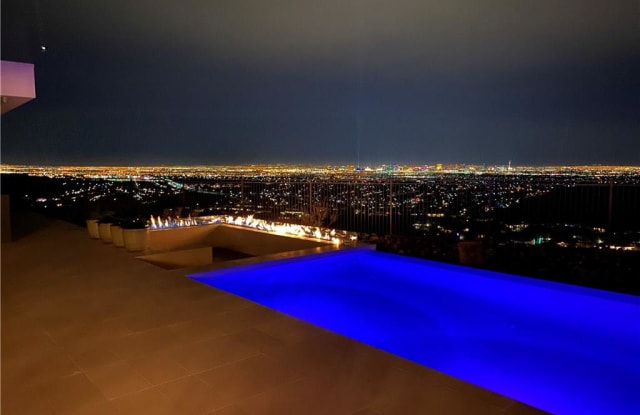 13 Cloud Chaser Boulevard Henderson Nv Apartments For Rent