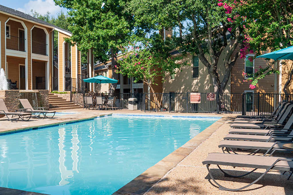 Post Cole S Corner Dallas Tx Apartments For