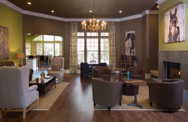 Towns Of Chapel Hill Plano Tx Apartments For Rent