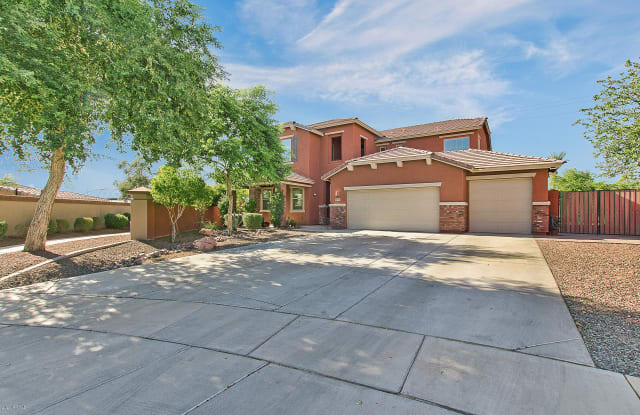 8782 W Peppertree Lane Glendale Az Apartments For Rent