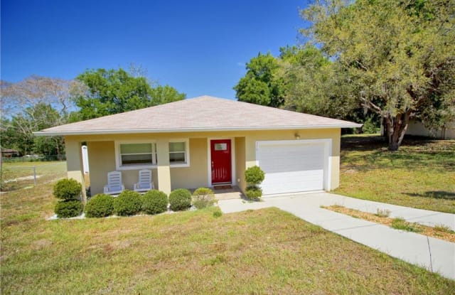 570 E Montrose Street Clermont Fl Apartments For Rent