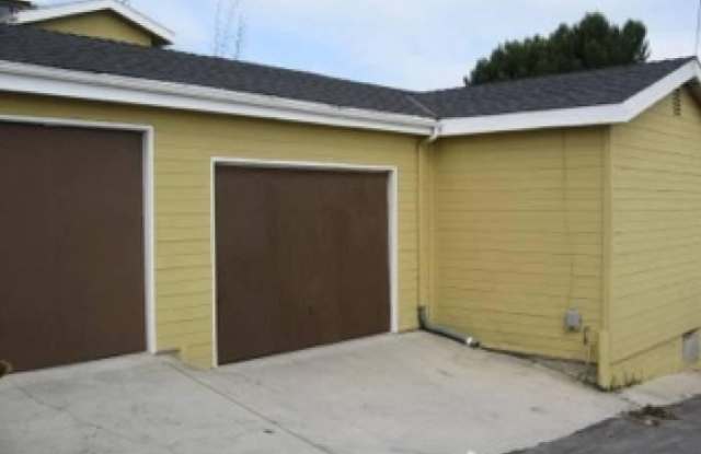 416 Virginia St Garage Alley Access El Segundo Ca Apartments