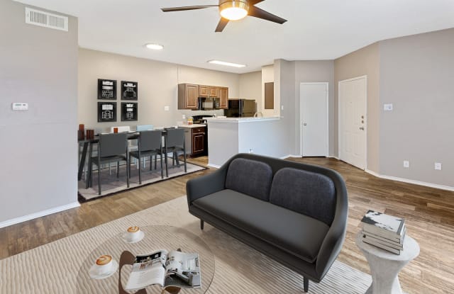 Collin Creek Apartment Homes Plano Tx Apartments For Rent