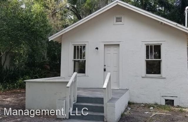 546 Woodlawn St Clearwater Fl Apartments For Rent