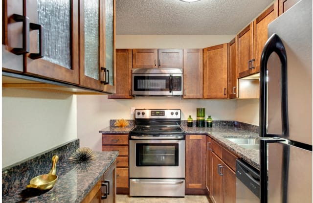 Cedars Lakeside Little Canada Mn Apartments For Rent