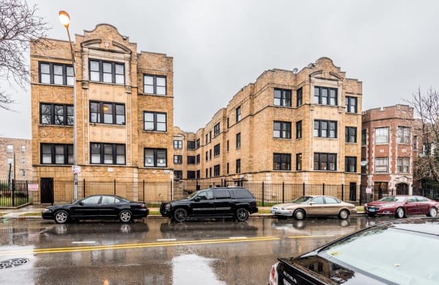 Jackson Boulevard Apartments