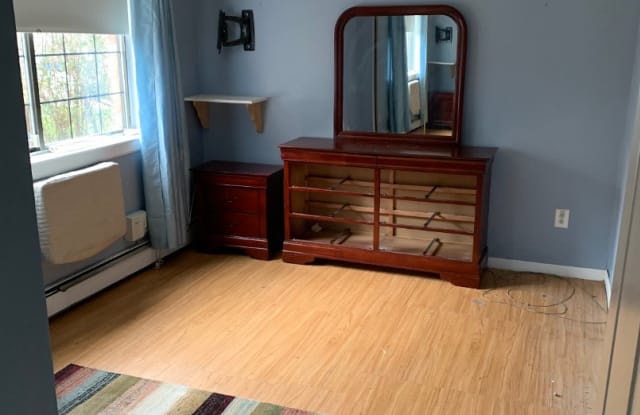 1528 East 98 Street Brooklyn Ny Apartments For Rent