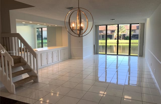 3961 Cocoplum Cir Coconut Creek Fl Apartments For Rent