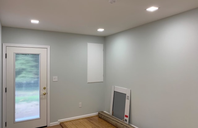 247 Springvale Road Great Falls Va Apartments For Rent