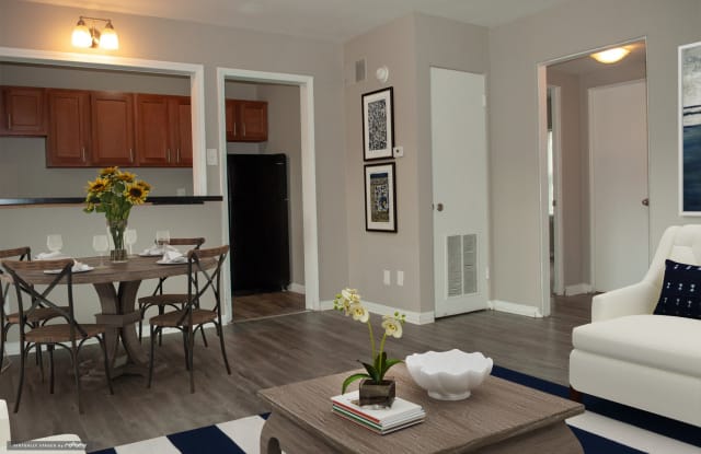 Indy Town Apartments Indianapolis In Apartments For Rent