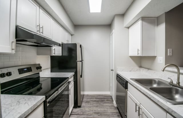Amberly Place At Tampa Palms Tampa Fl Apartments For Rent