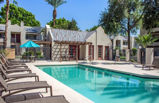 Meadow Glen Apartments Glendale Az Apartments For Rent