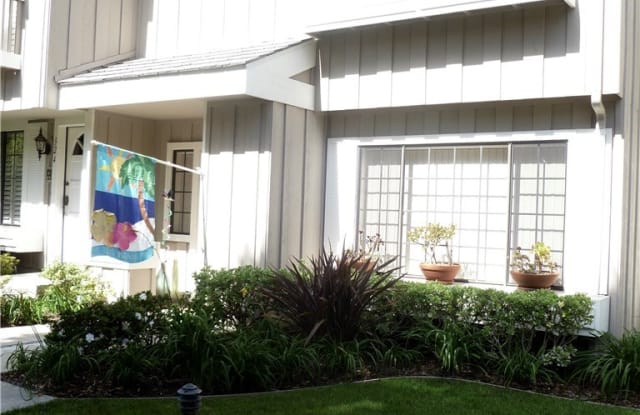 326 Regatta Way Seal Beach Ca Apartments For Rent