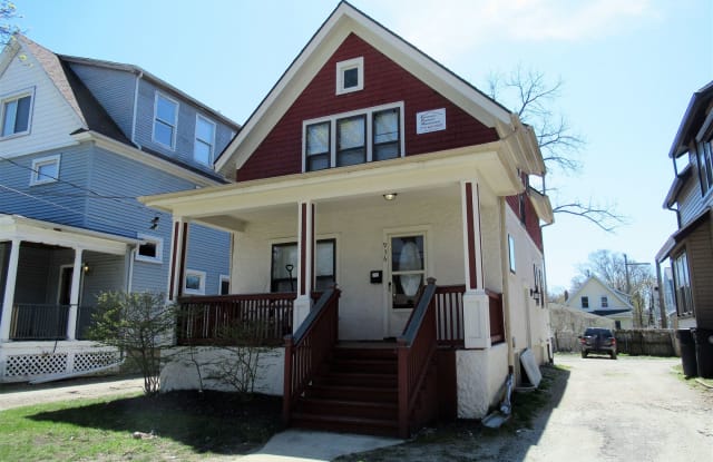 936 Dewey Ave Ann Arbor Mi Apartments For Rent