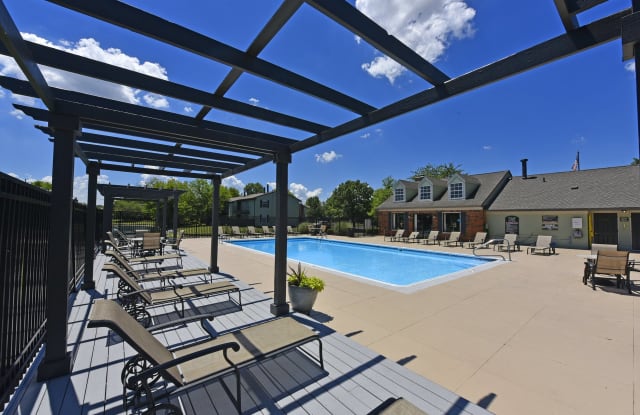 Pavilion Lakes Apartments Evansville In Apartments For Rent